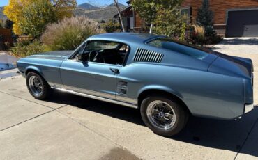 Ford-mustang-gt-1967-blue-3