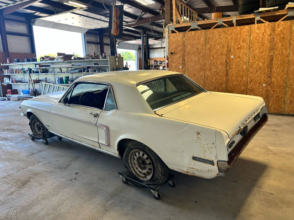 Ford-mustang-gt-1968-18