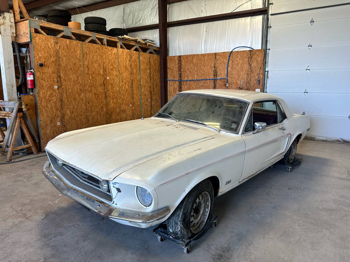 Ford-mustang-gt-1968-19