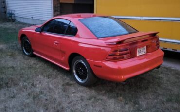 Ford-mustang-gt-1984-red-1
