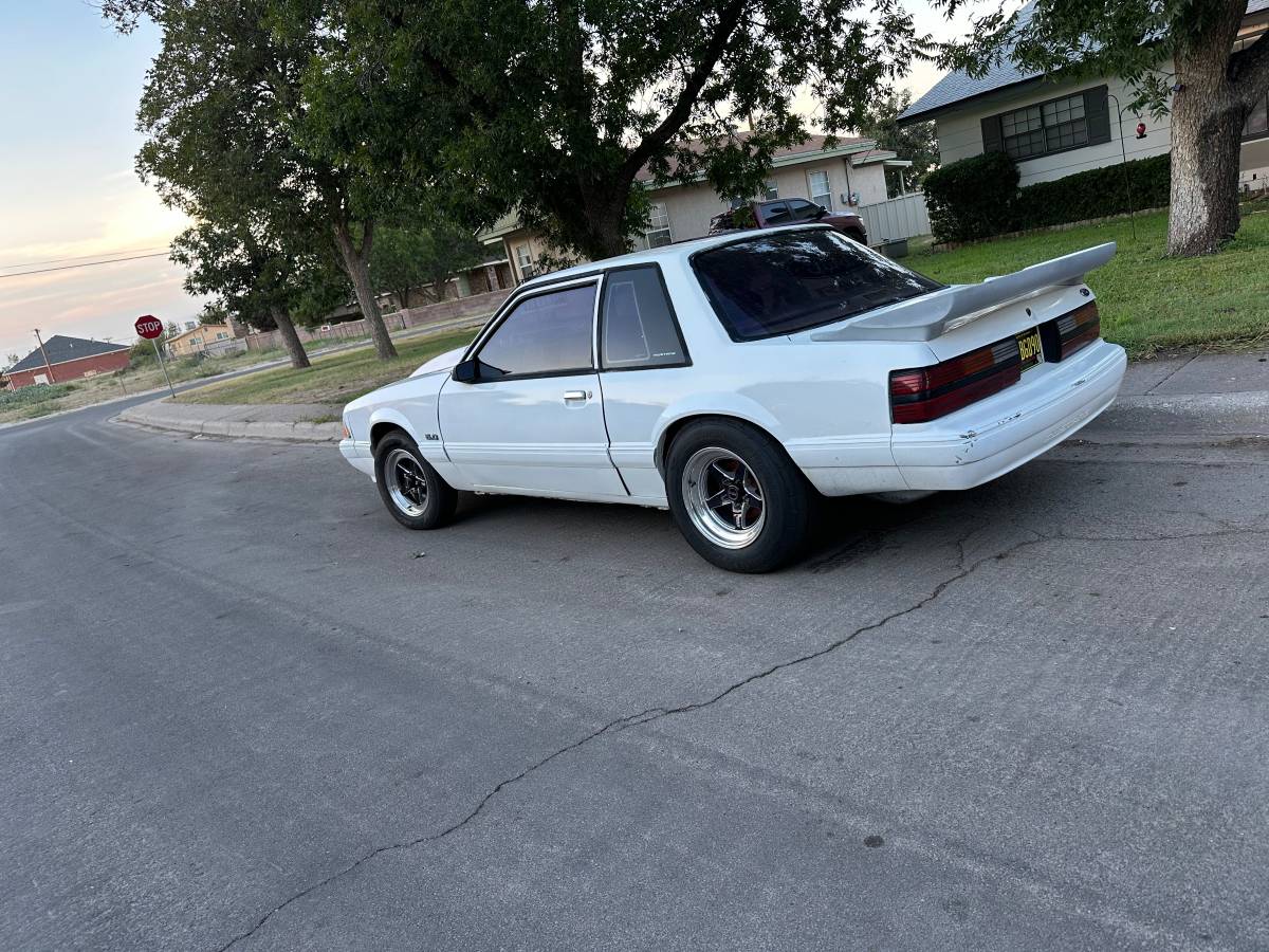 Ford-mustang-gt-1989-1