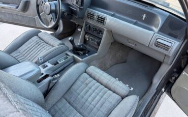 Ford-mustang-gt-1989-black-12