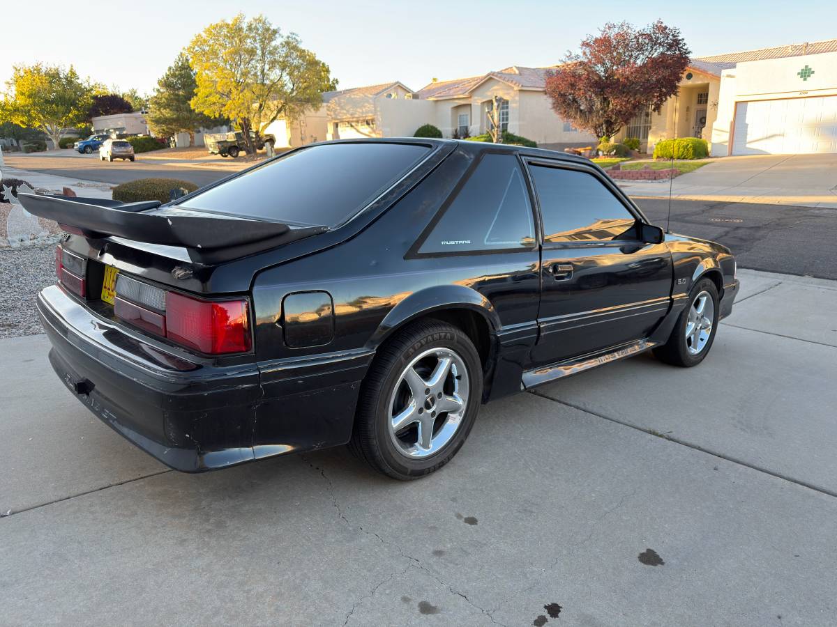 Ford-mustang-gt-1989-black-2
