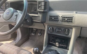 Ford-mustang-gt-1989-black-3