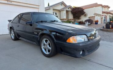 Ford-mustang-gt-1989-black-4