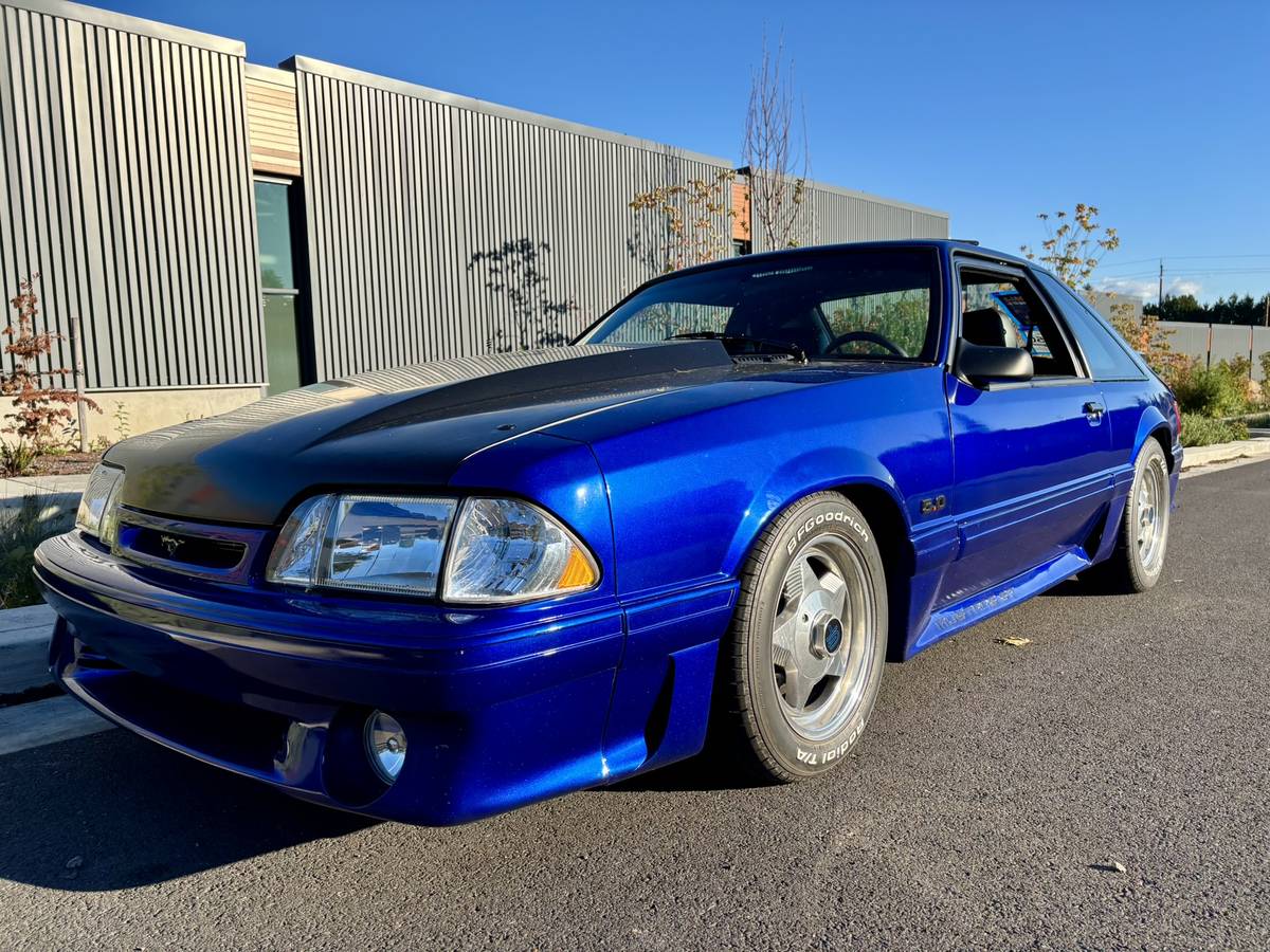 Ford-mustang-gt-1989-custom-3