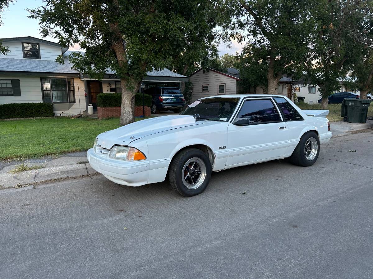 Ford-mustang-gt-1989