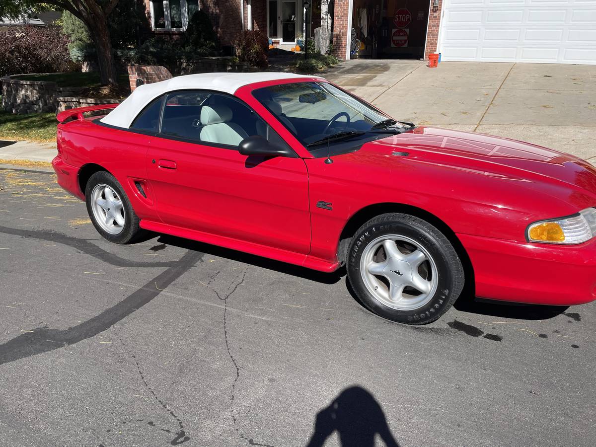 Ford-mustang-gt-1994-red-1