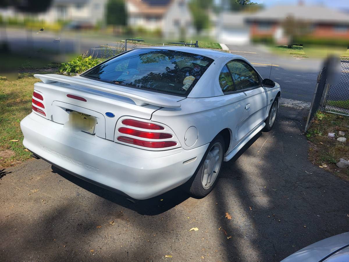 Ford-mustang-gt-1995-white-1