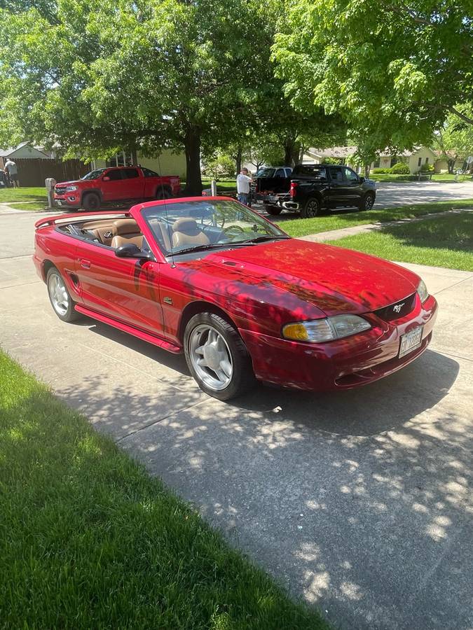 Ford-mustang-gt-5.0-convertible-1994-red-12