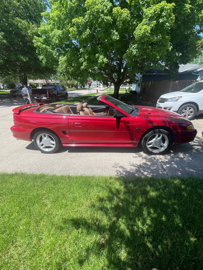 Ford-mustang-gt-5.0-convertible-1994-red-13