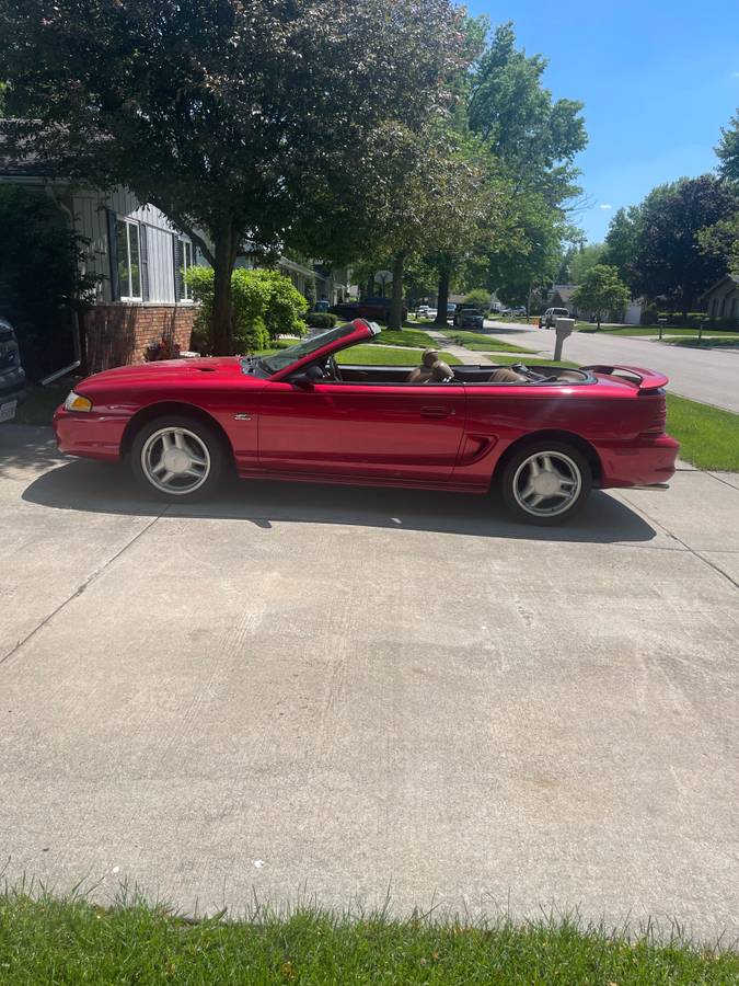 Ford-mustang-gt-5.0-convertible-1994-red-16