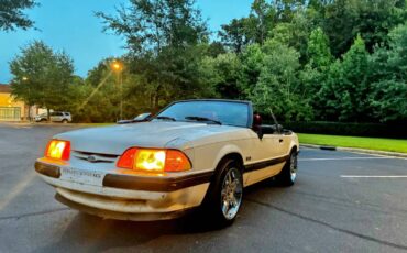 Ford-mustang-gt-convertible-1989-white-10