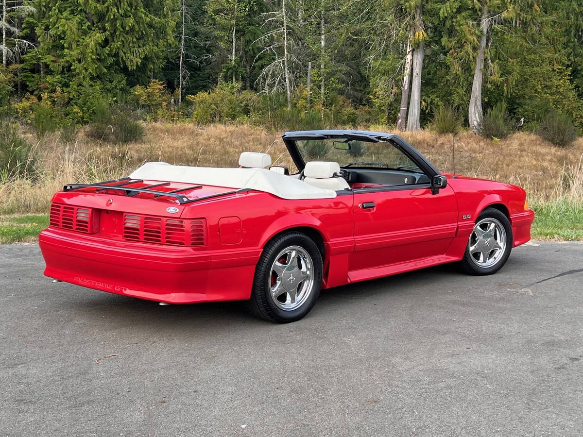 Ford-mustang-gt-convertible-1990-red-7