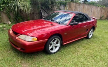 Ford-mustang-gt-convertible-1996-red