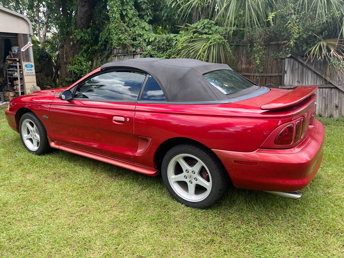 Ford-mustang-gt-convertible-1996-red-4