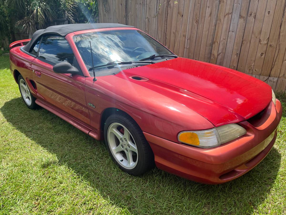 Ford-mustang-gt-convertible-1996-red-6