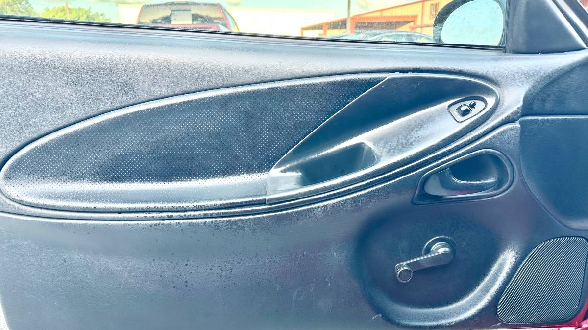 Ford-mustang-gt-coupe-1995-red-10