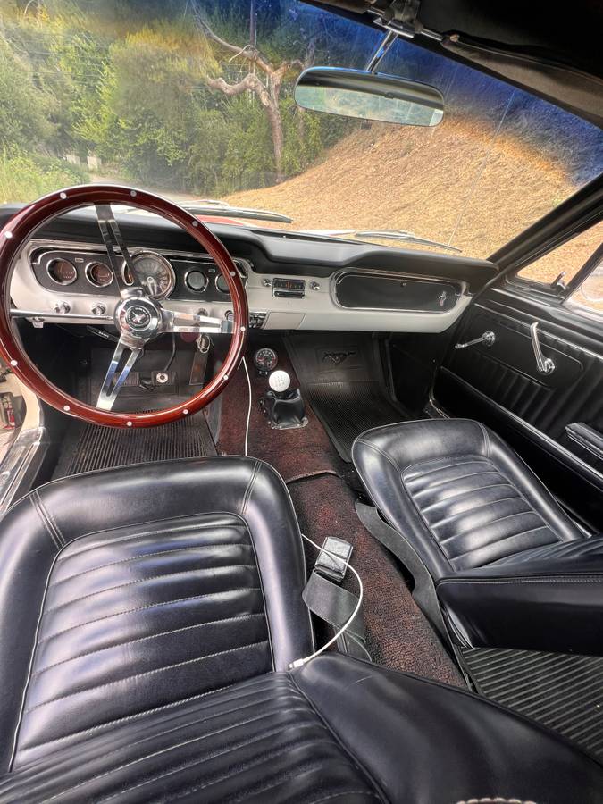 Ford-mustang-gt-fastback-1965-white-10