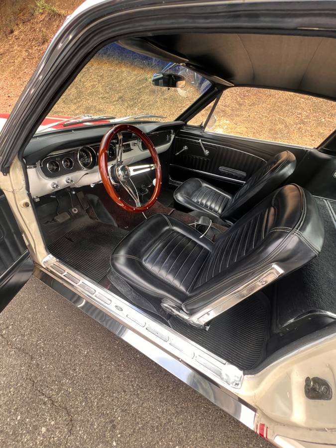 Ford-mustang-gt-fastback-1965-white-12