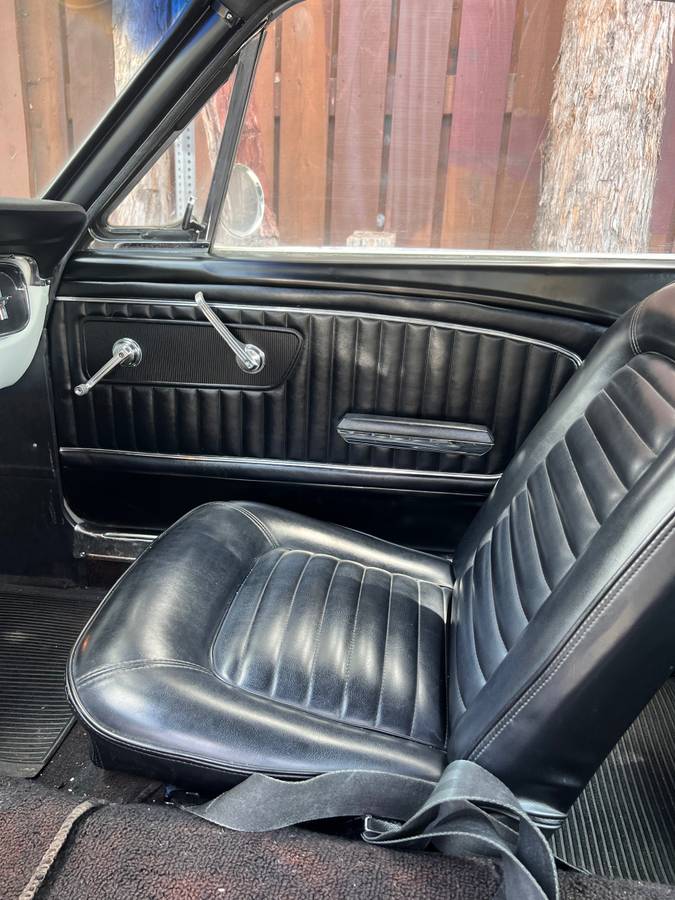 Ford-mustang-gt-fastback-1965-white-15