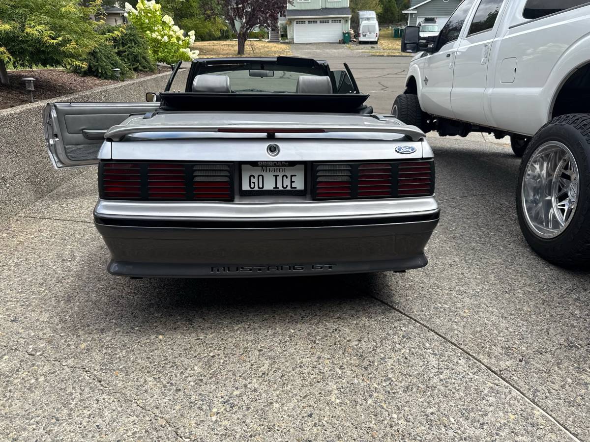 Ford-mustang-gt-premium-1989-custom-2