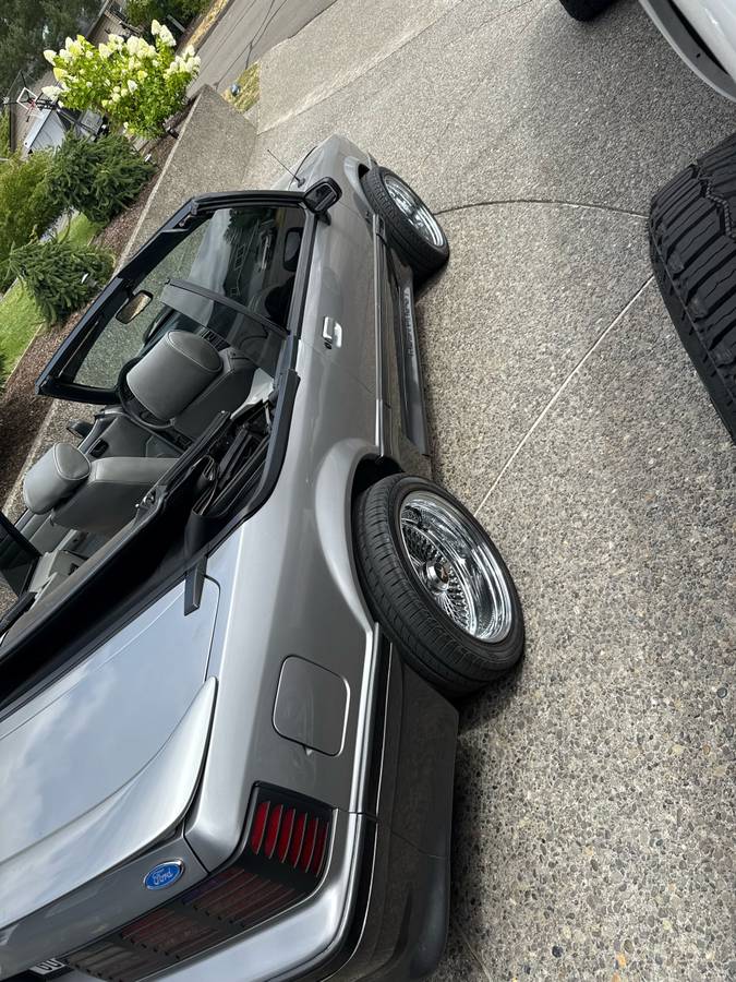 Ford-mustang-gt-premium-1989-custom-3