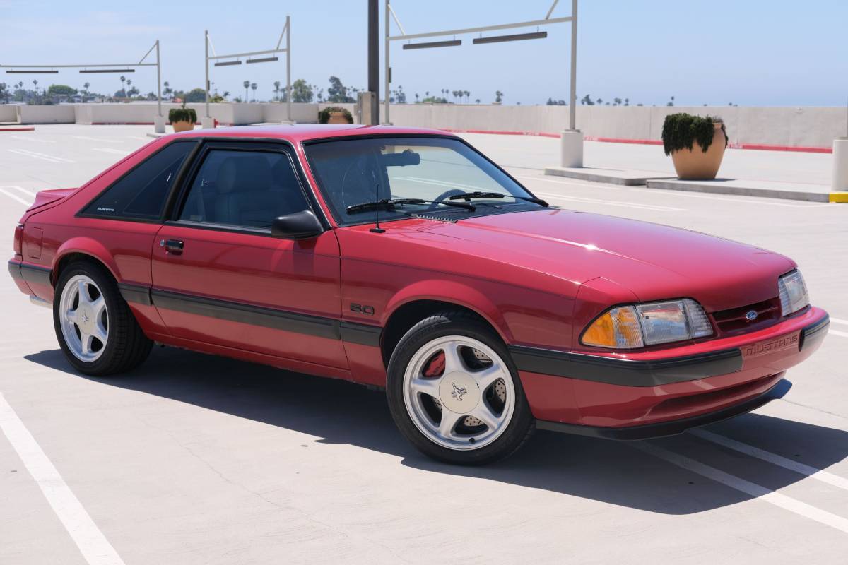 Ford-mustang-lx-1989-red