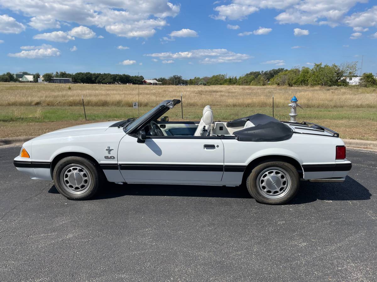 Ford-mustang-lx-1989-white-6