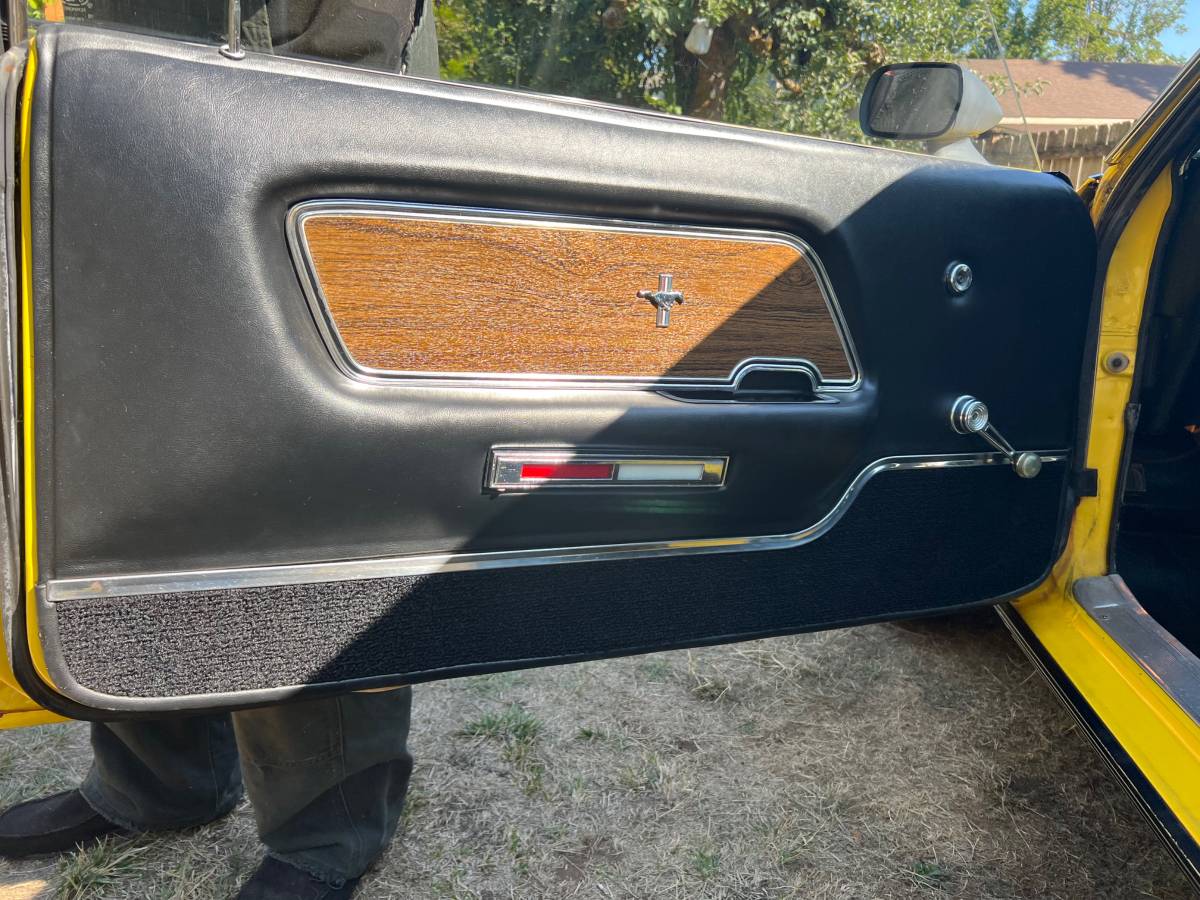 Ford-mustang-mach-1-1970-yellow-6