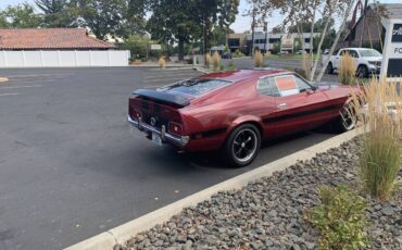 Ford-mustang-mach-1-1972-red-1