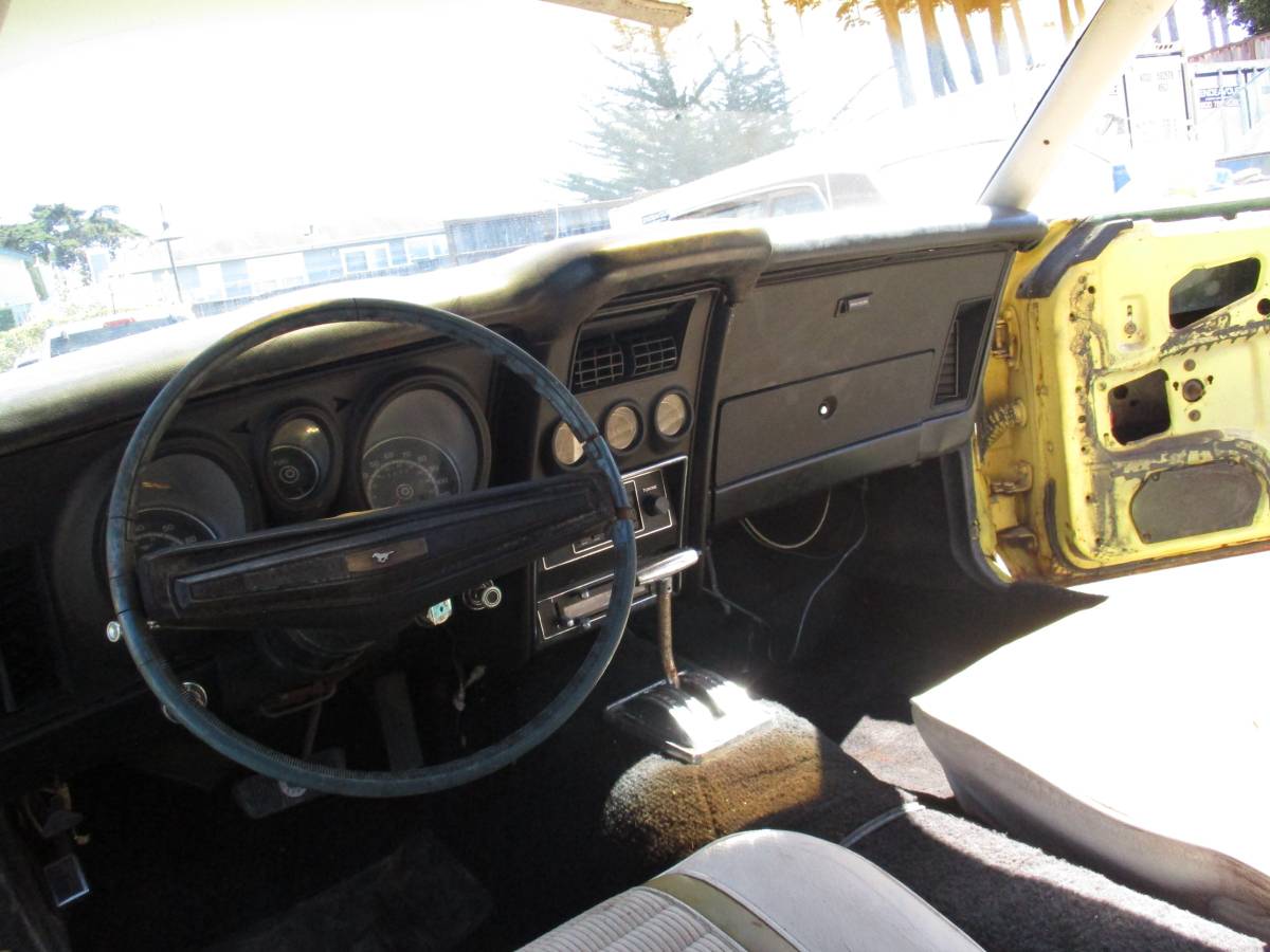 Ford-mustang-mach-1-1973-yellow-9