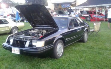 Ford-mustang-svo-1984-black