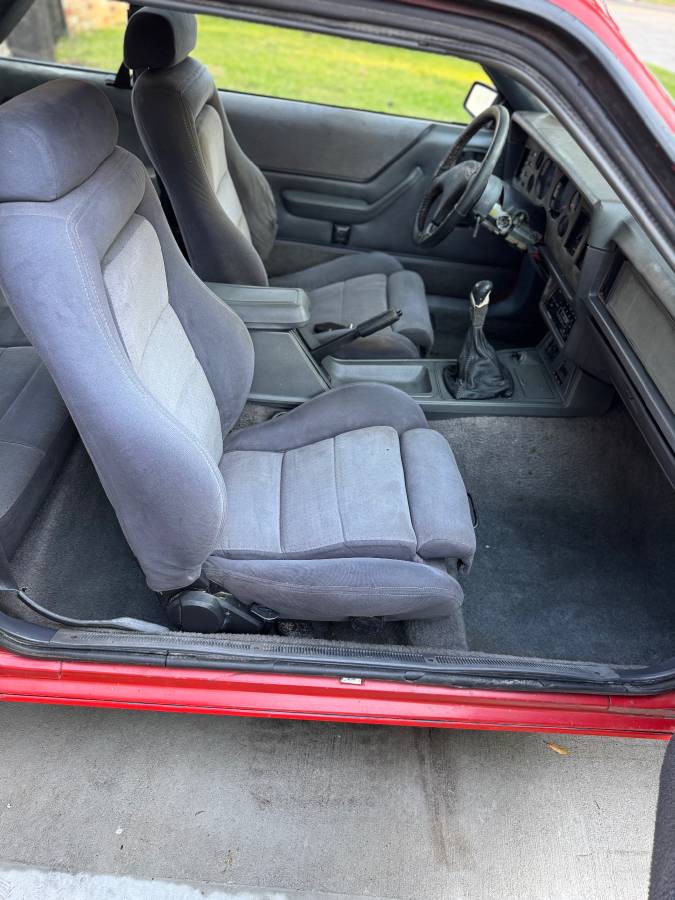 Ford-mustang-svo-1986-red-21