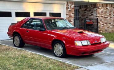 Ford-mustang-svo-1986-red-3