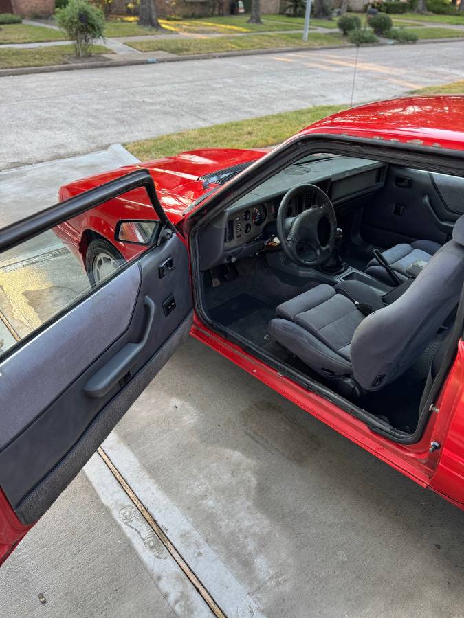 Ford-mustang-svo-1986-red-9