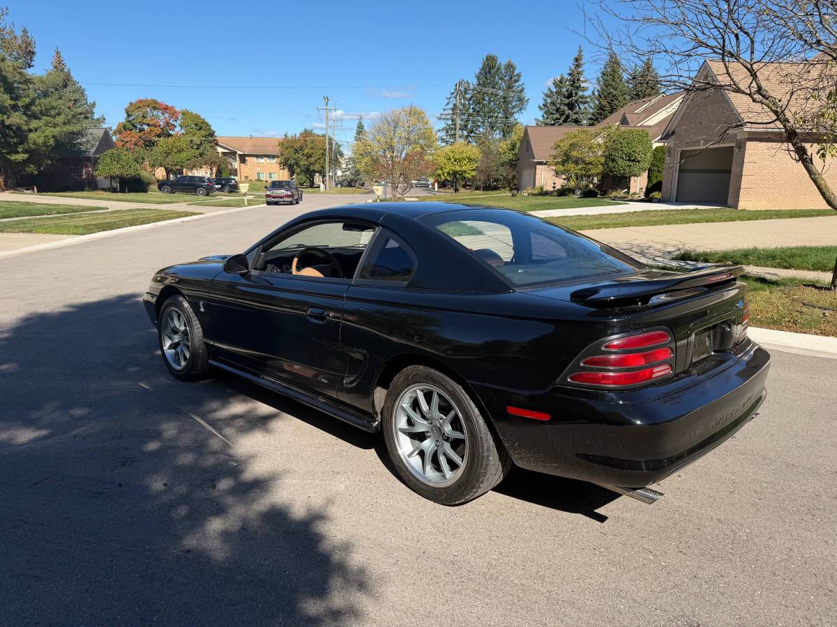 Ford-mustang-svt-cobra-1994-5