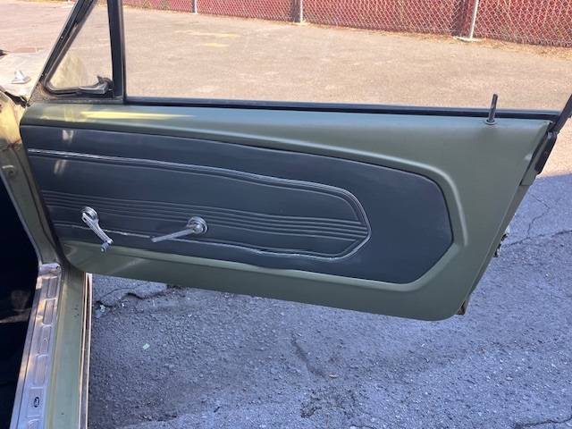 Ford-mustang-t-code-1967-green-10