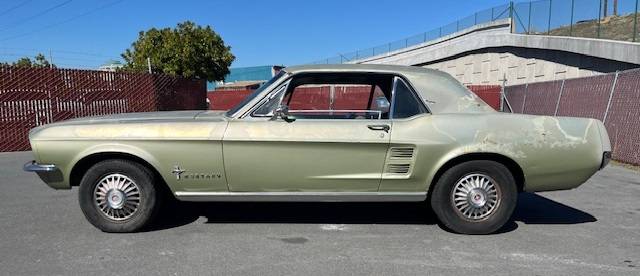 Ford-mustang-t-code-1967-green-14