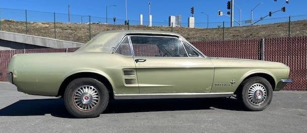Ford-mustang-t-code-1967-green-6