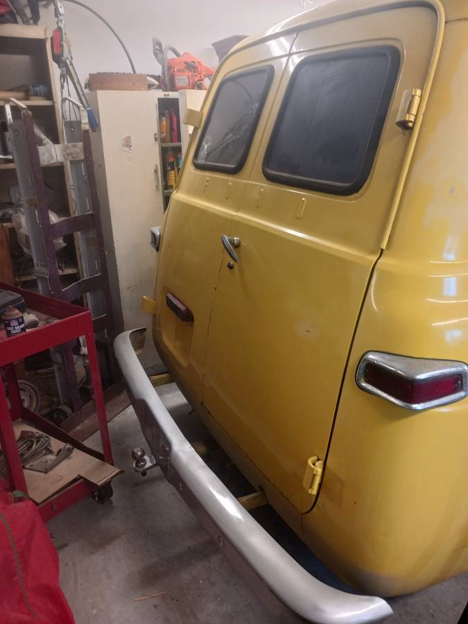 Ford-panel-truck-1959-yellow-5