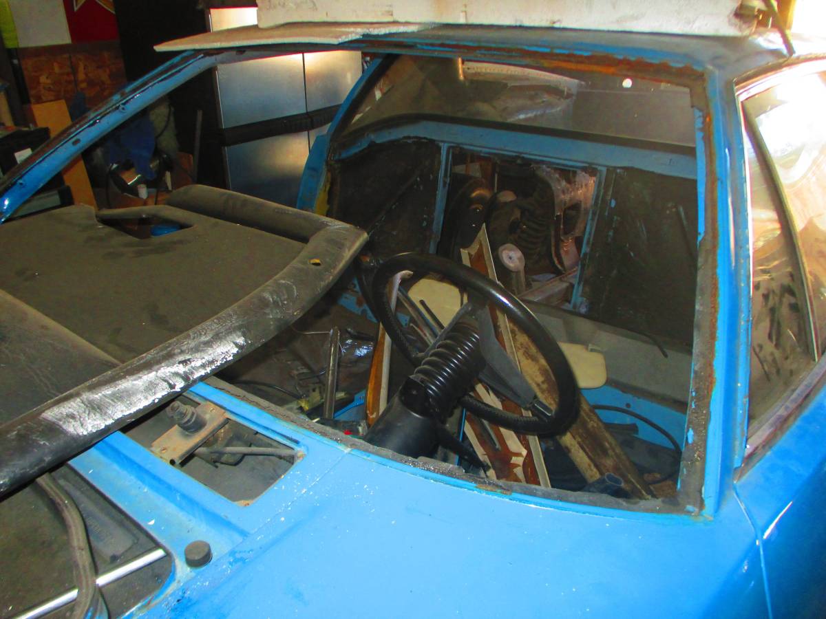 Ford-pantera-1973-blue-10