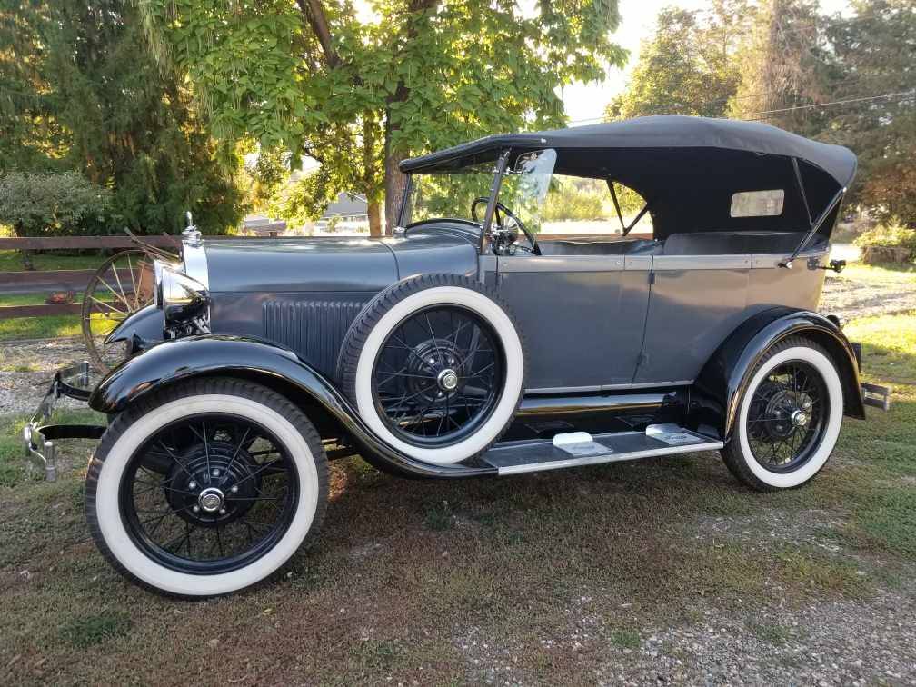 Ford-phaeton-1928-grey-21