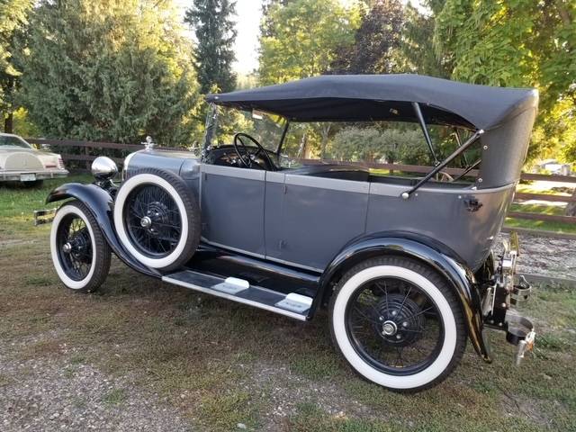 Ford-phaeton-1928-grey-22