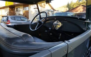 Ford-phaeton-1928-grey-32