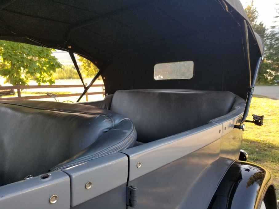 Ford-phaeton-1928-grey-38