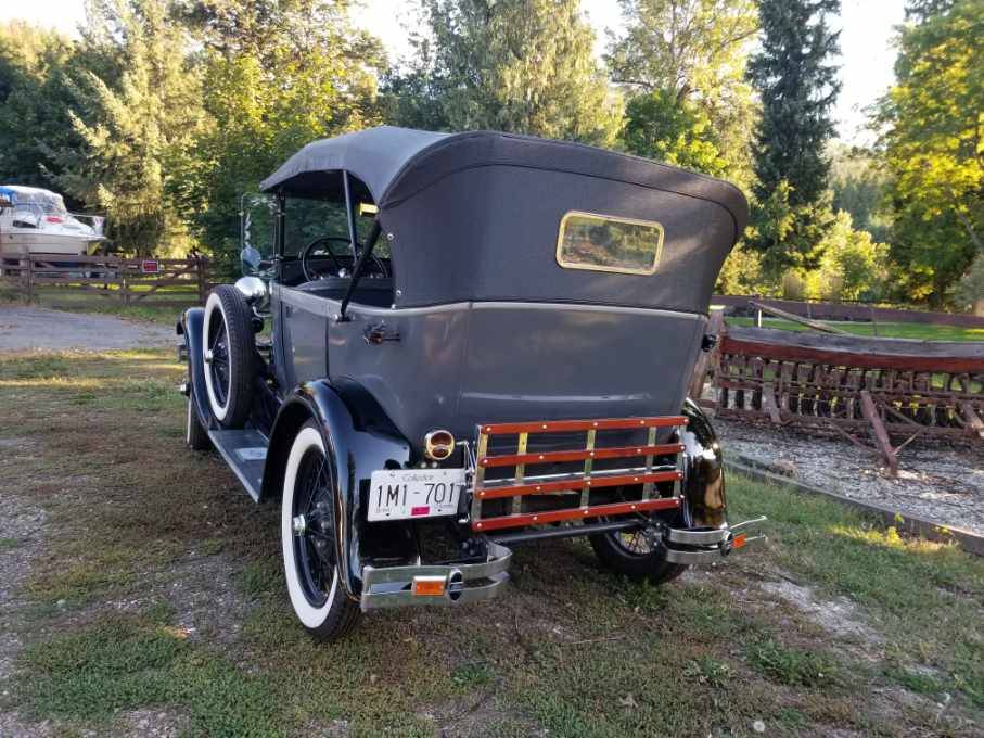 Ford-phaeton-1928-grey-8