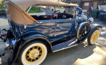 Ford-phaeton-deluxe-1931-blue-2