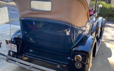 Ford-phaeton-deluxe-1931-blue-3