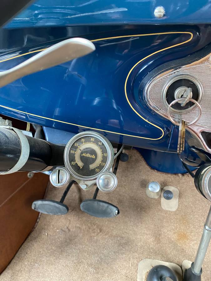Ford-phaeton-deluxe-1931-blue-5